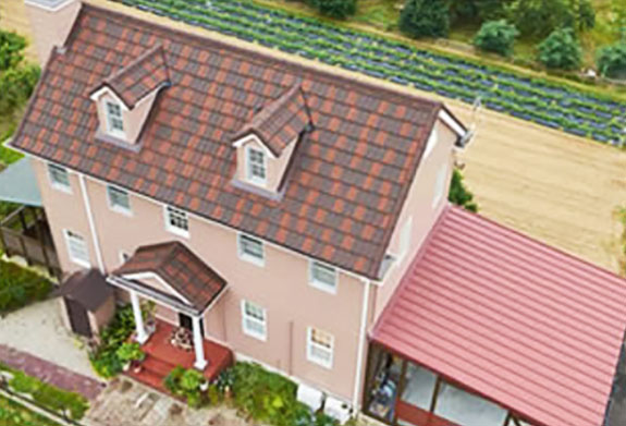 デクラの屋根材は和風住宅・洋風住宅にもあう侵れたデザイン性。